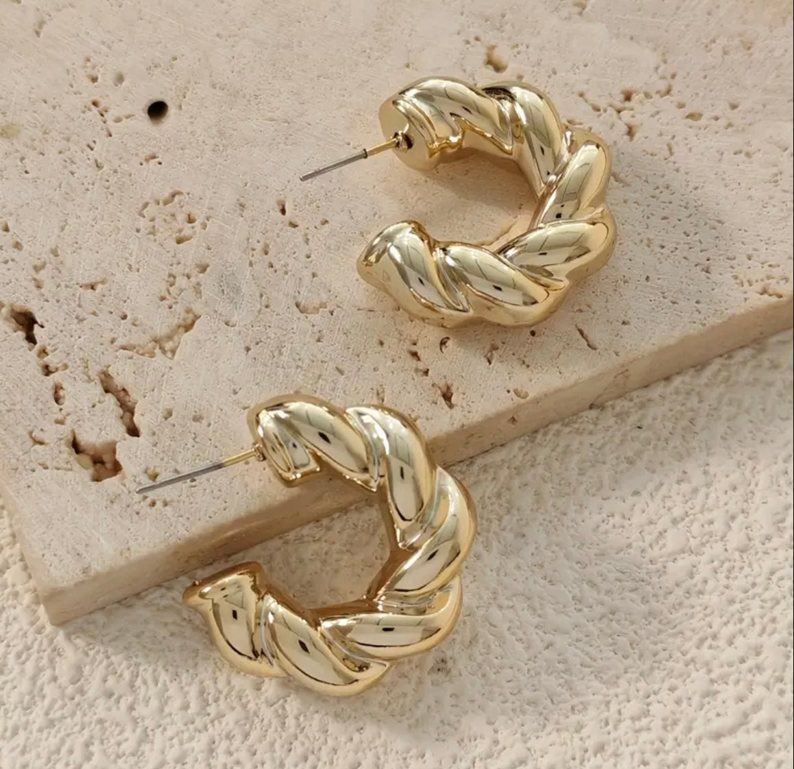 Stella Hoops