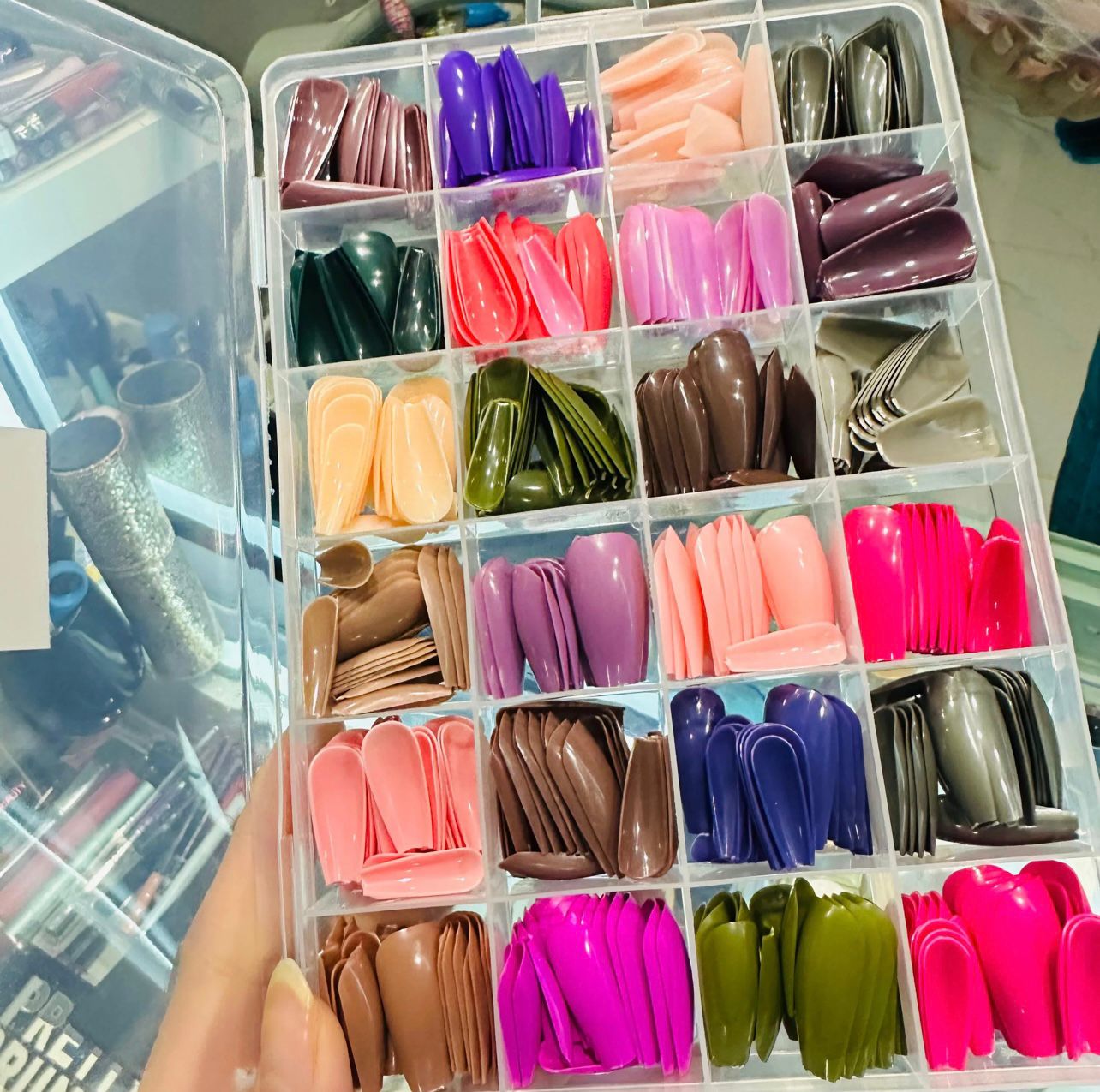 Mega 576 Nails Box With Glue