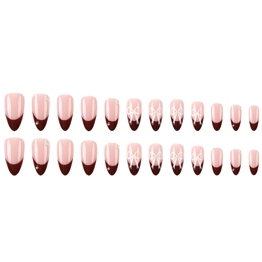 Chic Charm 24Pcs Nails Set