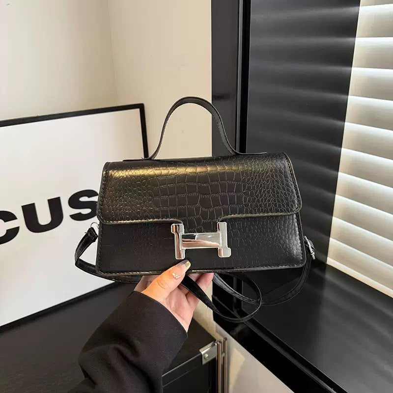 Aura Bag