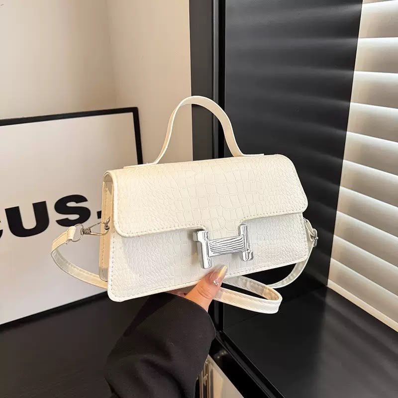 Aura Bag