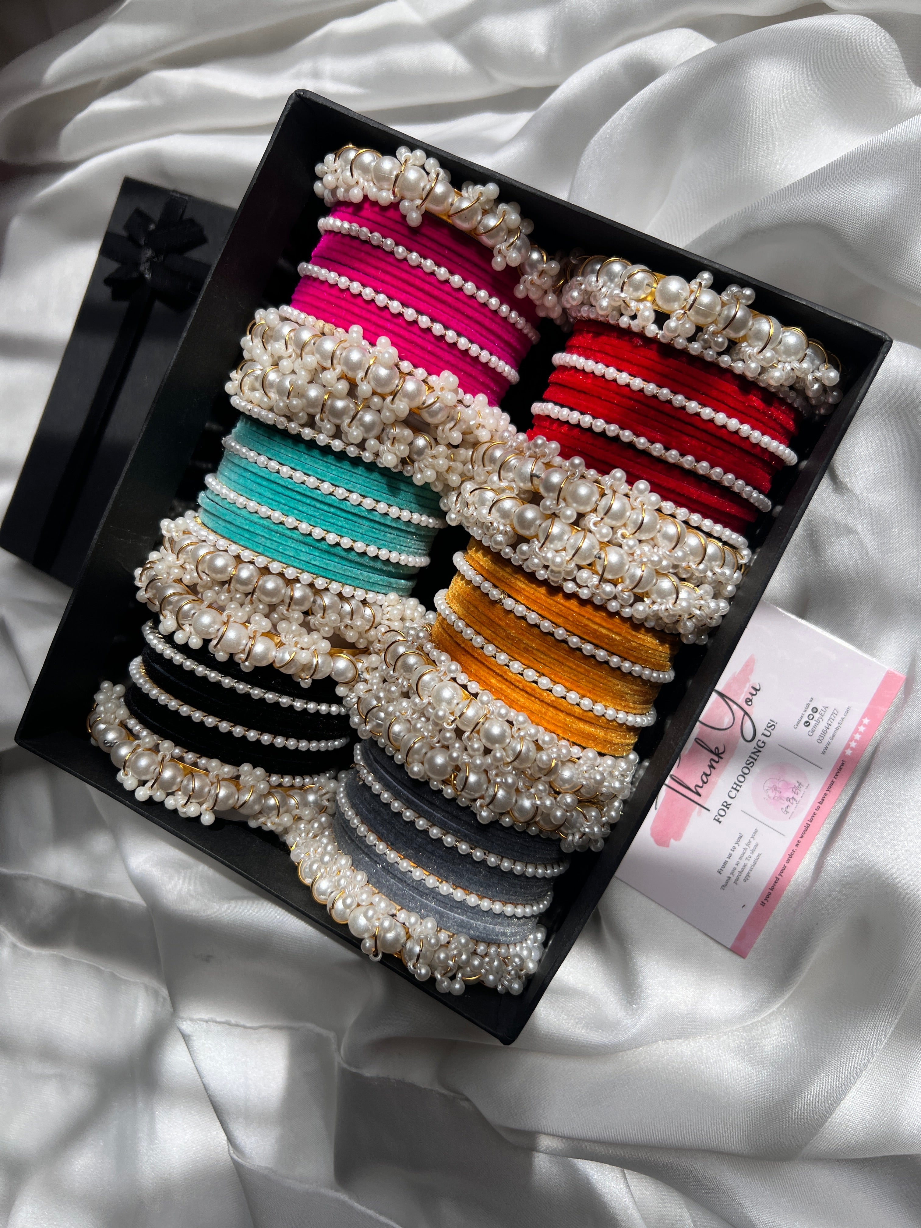 Pearl bangles box