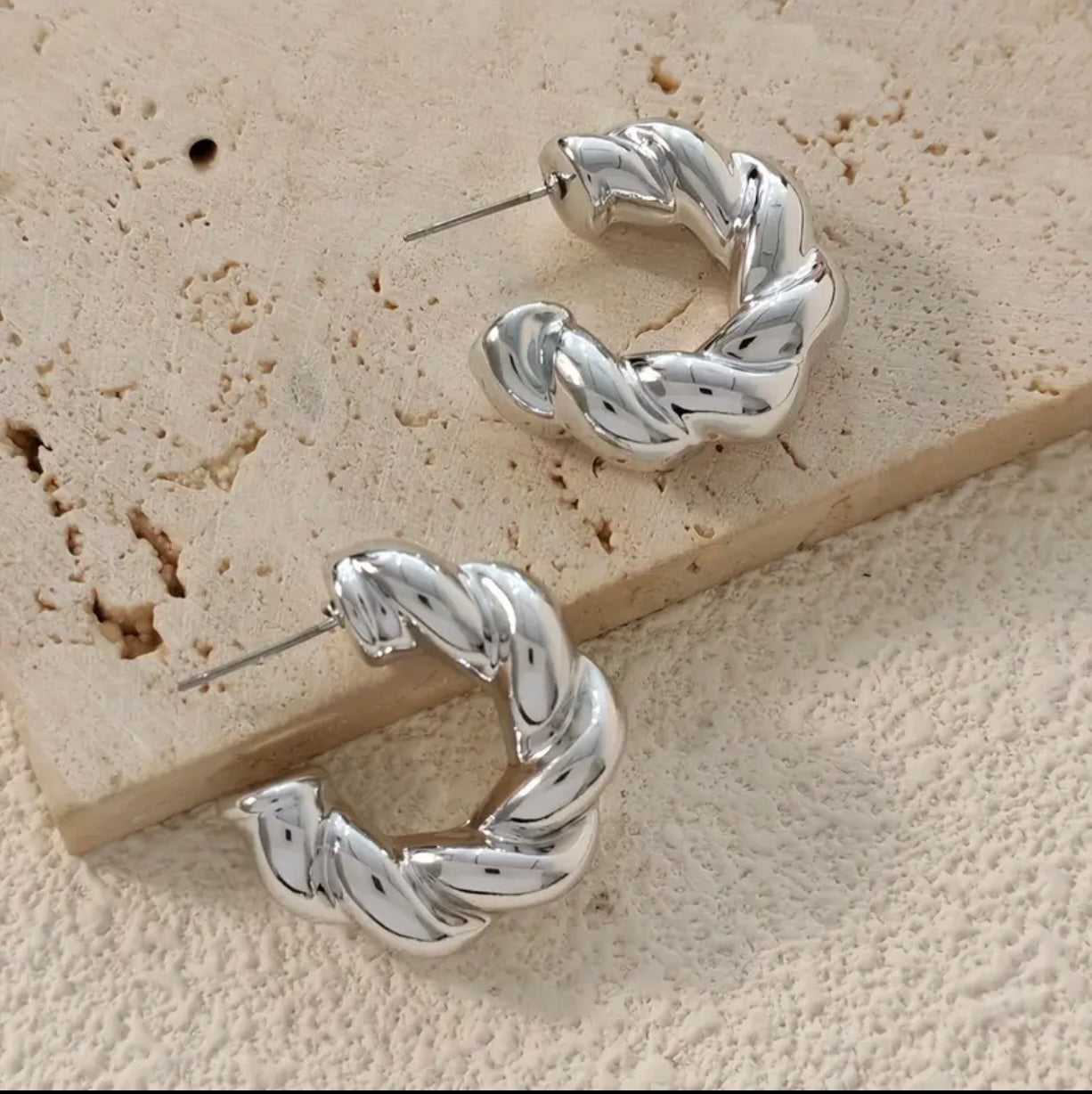 Stella Hoops