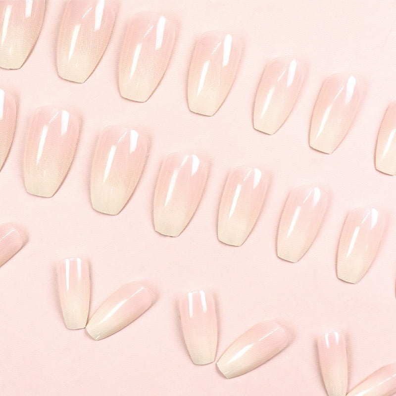 Cloudy 24Pcs Nails Set