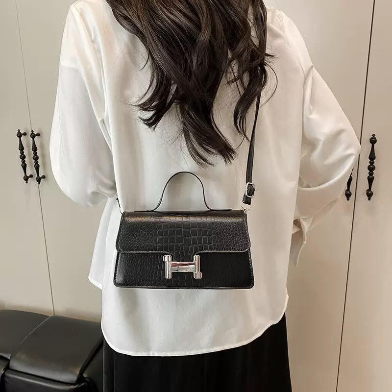 Aura Bag