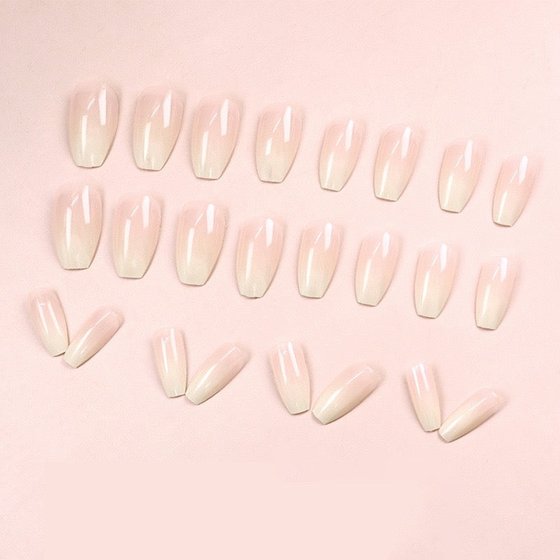 Cloudy 24Pcs Nails Set