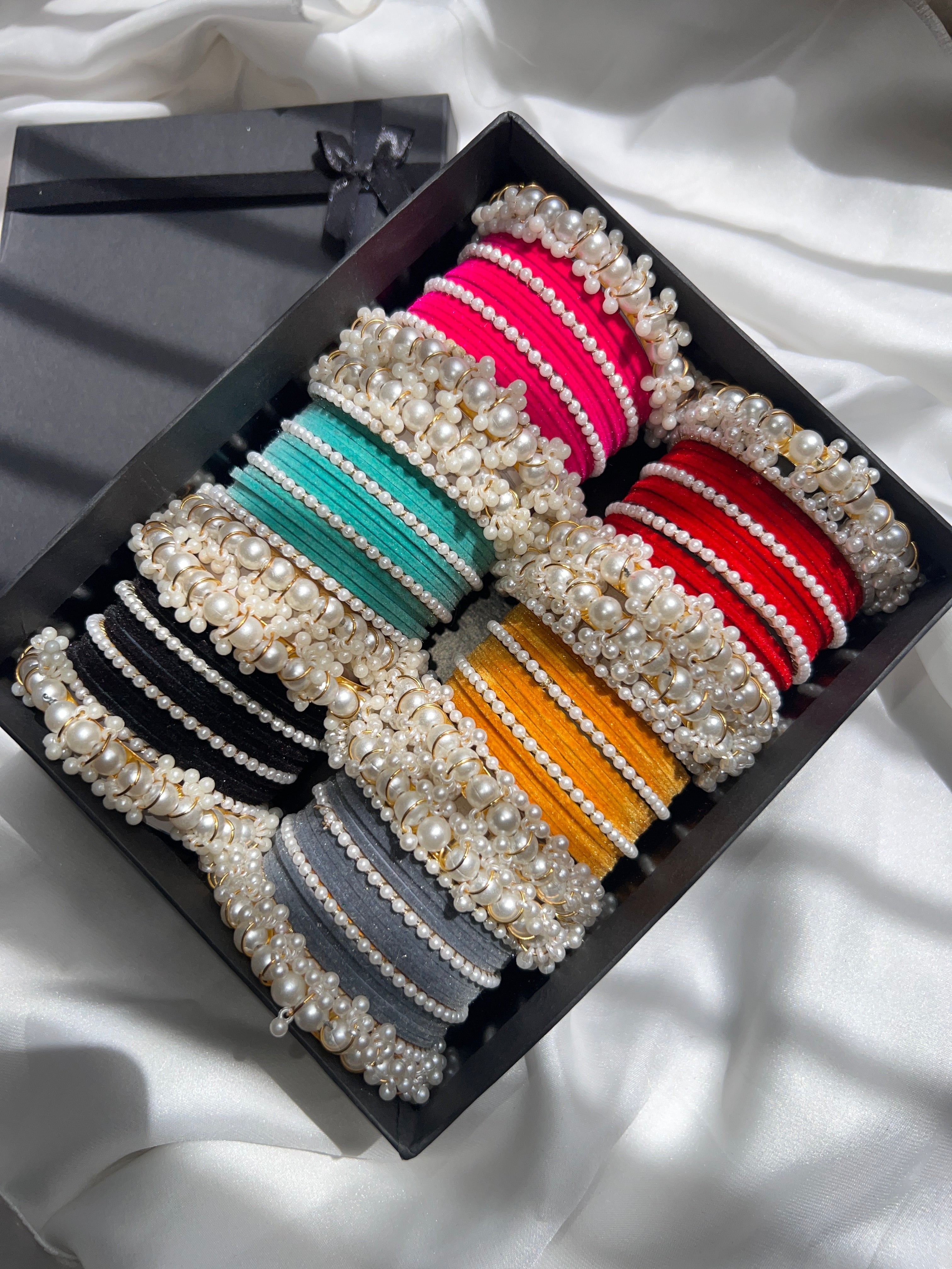 Pearl bangles box
