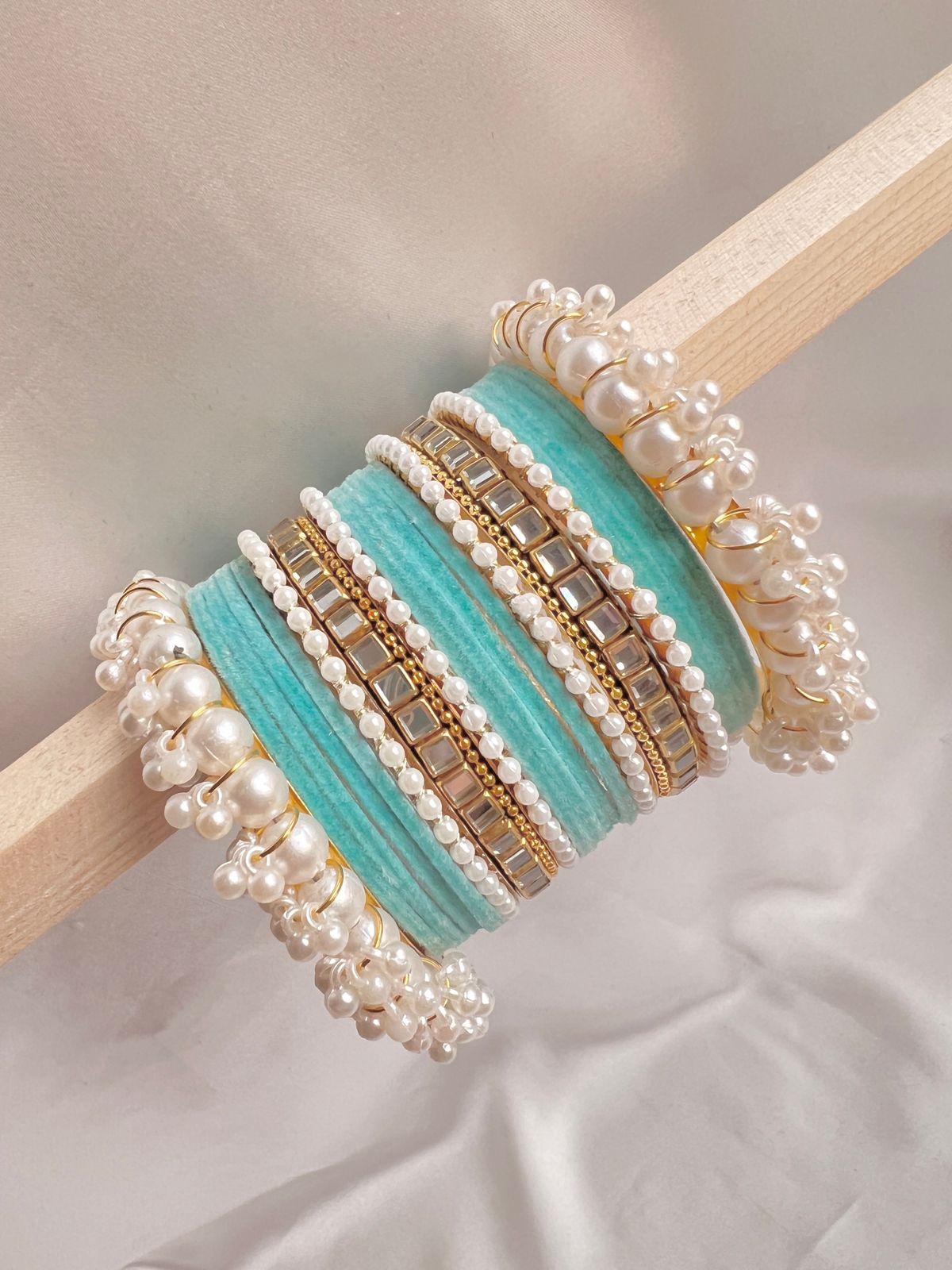 sky  blue Pearl Radiance Metal Bangle Set