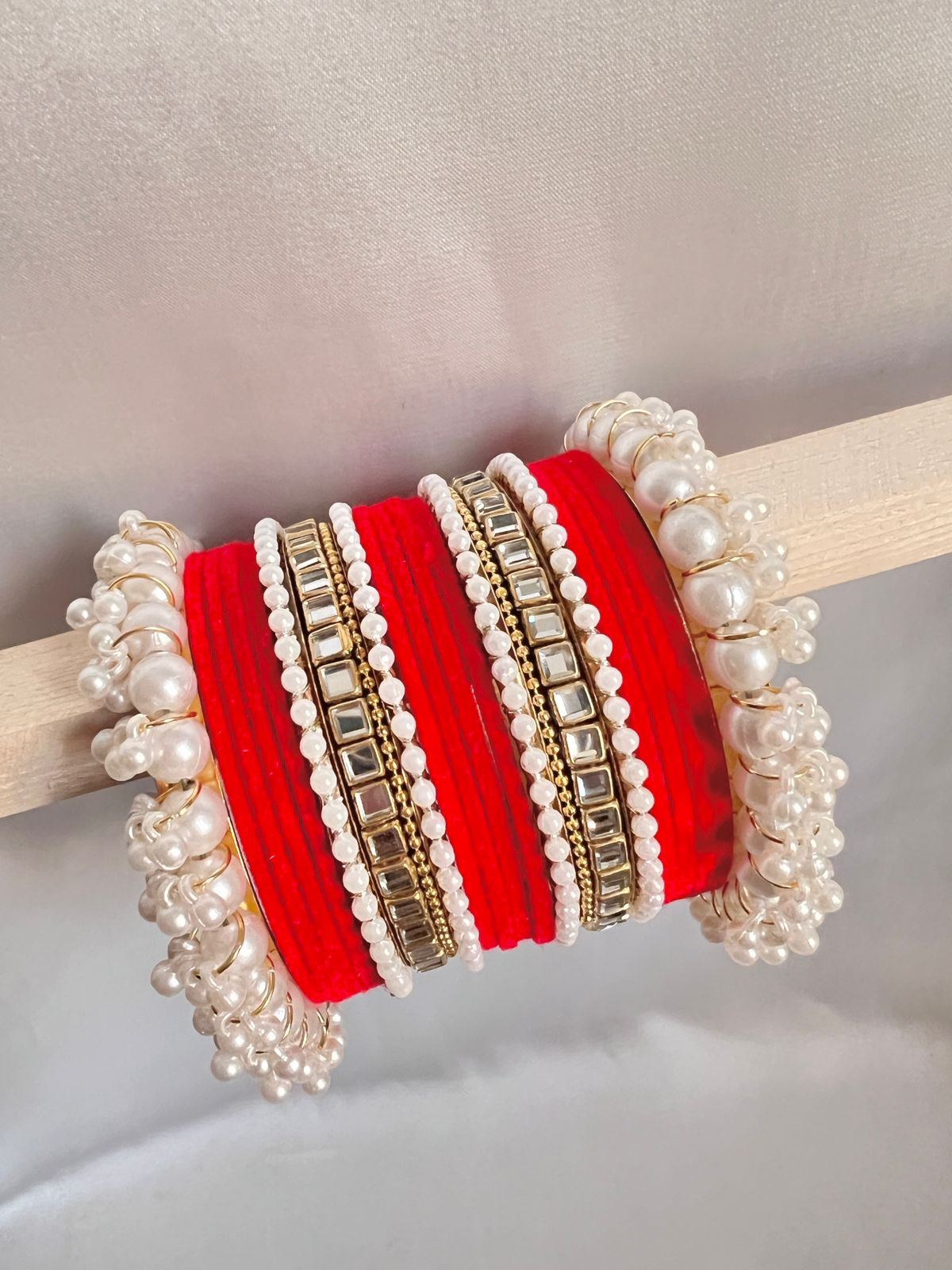 Red Pearl Radiance Metal Bangle Set