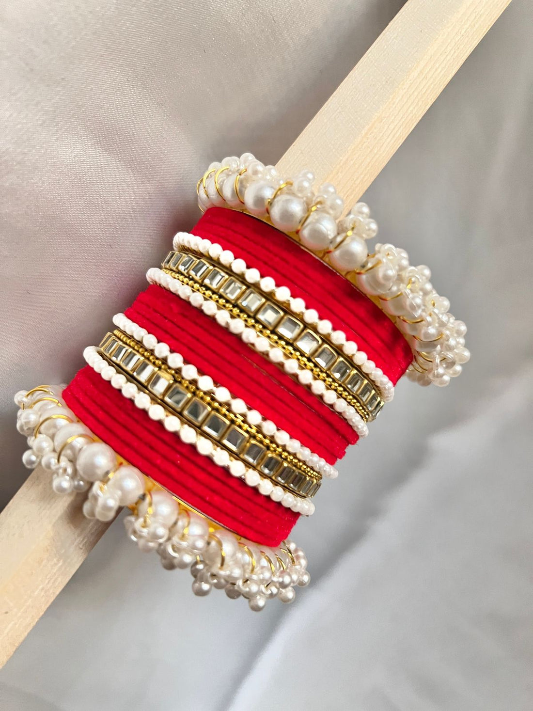 Red Pearl Radiance Metal Bangle Set