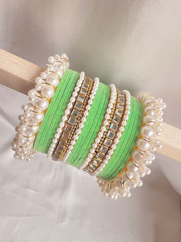 Parrot Pearl Radiance Metal Bangle Set