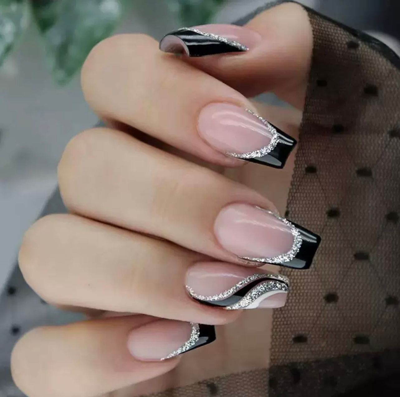 Glossy Black 24Pcs Nails Set