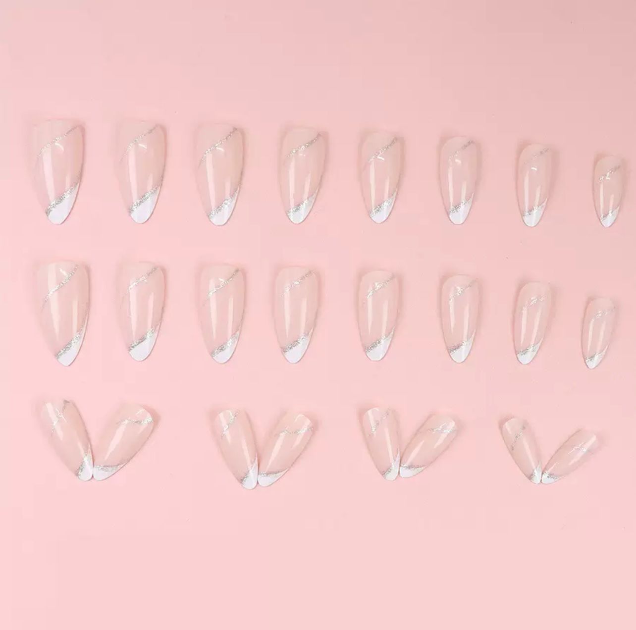 Scarlet Glow 24Pcs Nails Set