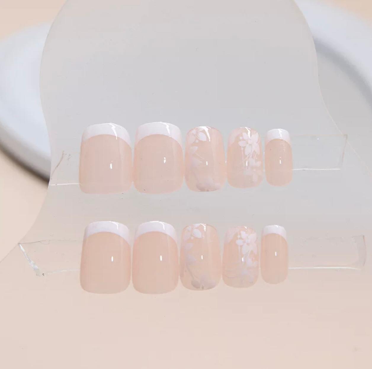 Opal Charm 24Pcs Nail Set