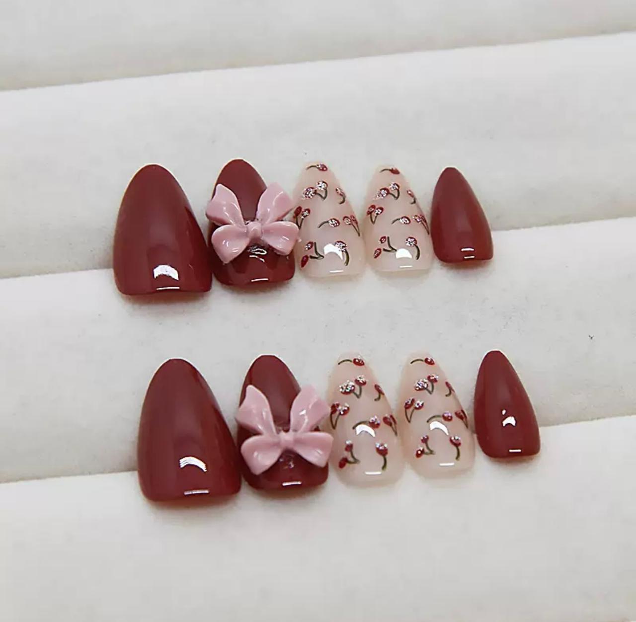 Red Royal 24Pcs Nails Set