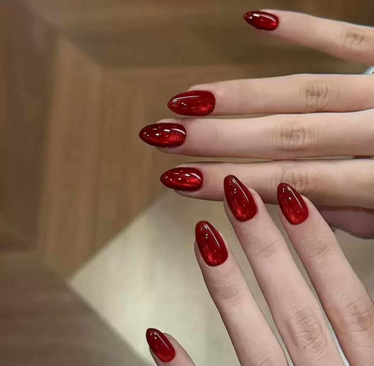 Ruby Luxe 24Pcs Nails Set